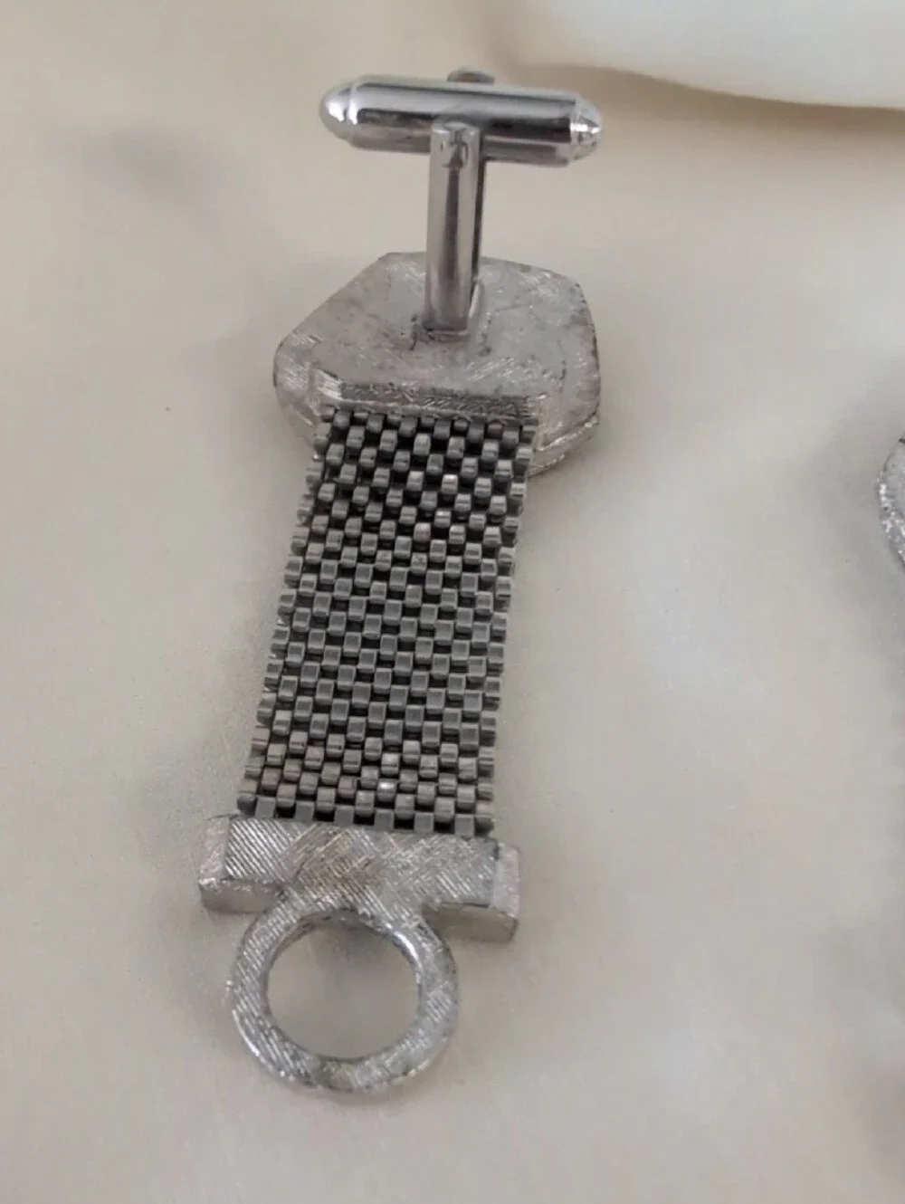 DANTE Vintage Silver Mesh Drop Cufflinks with Blue Gemstone Accent
